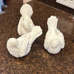 Santini Vintage Italian alabaster White Bird Figurines Trio